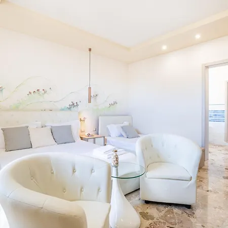 Dei Del Mare Extra Luxury 住宿加早餐酒店 3*