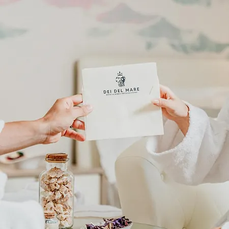 Dei Del Mare Extra Luxury Bed & Breakfast