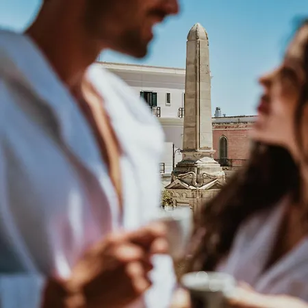 Dei Del Mare Extra Luxury Couette-café 4*