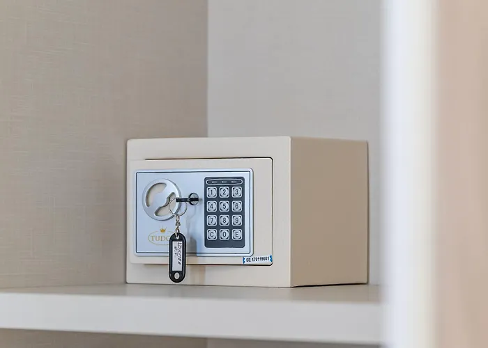 Dei Del Mare Extra Luxury Bed & Breakfast 4*